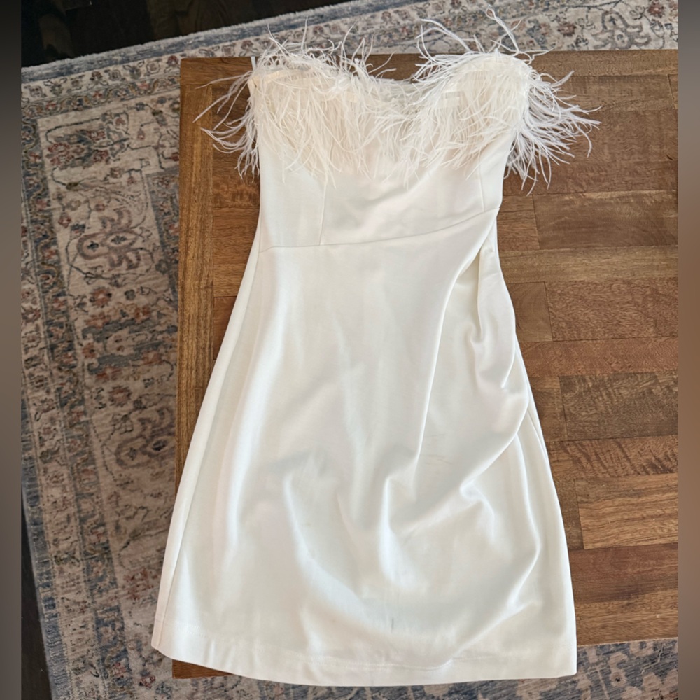 White Sweetheart Sheath Mini Dress